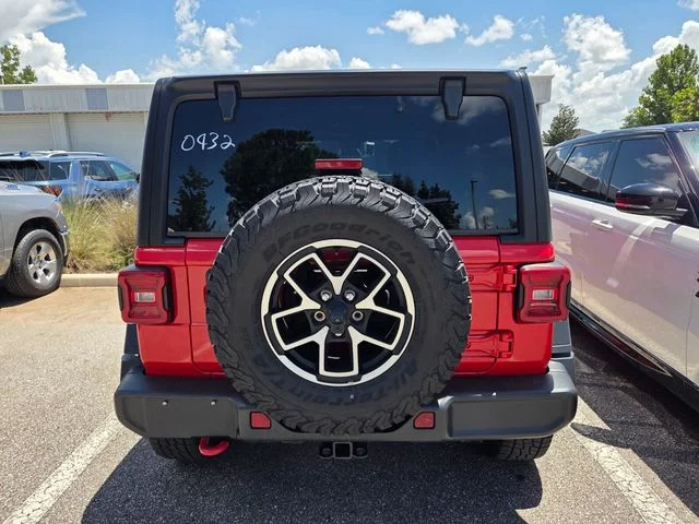 Certified Used 2025 Red Jeep Rubicon image 6