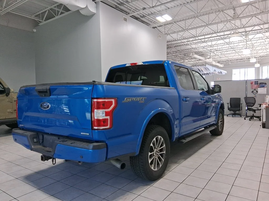 Used 2019 Blue Ford XLT image 10