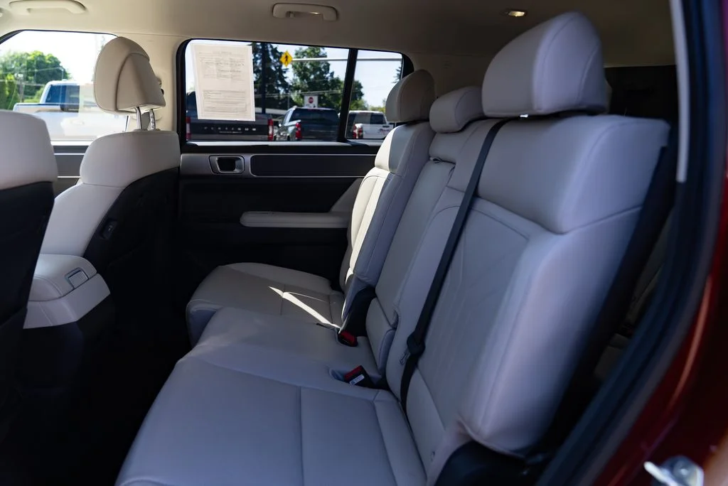 Used 2024 Red Hyundai SEL image 19