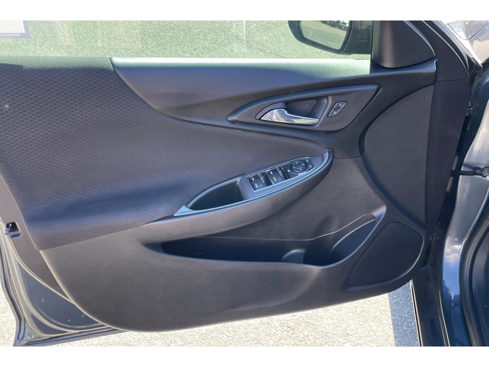 Used 2020 Shadow Gray Metallic Chevrolet LS image 10