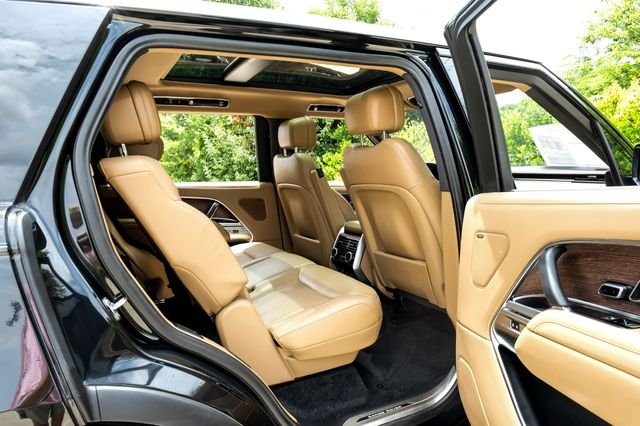 Used 2023 Black Land Rover SE image 51