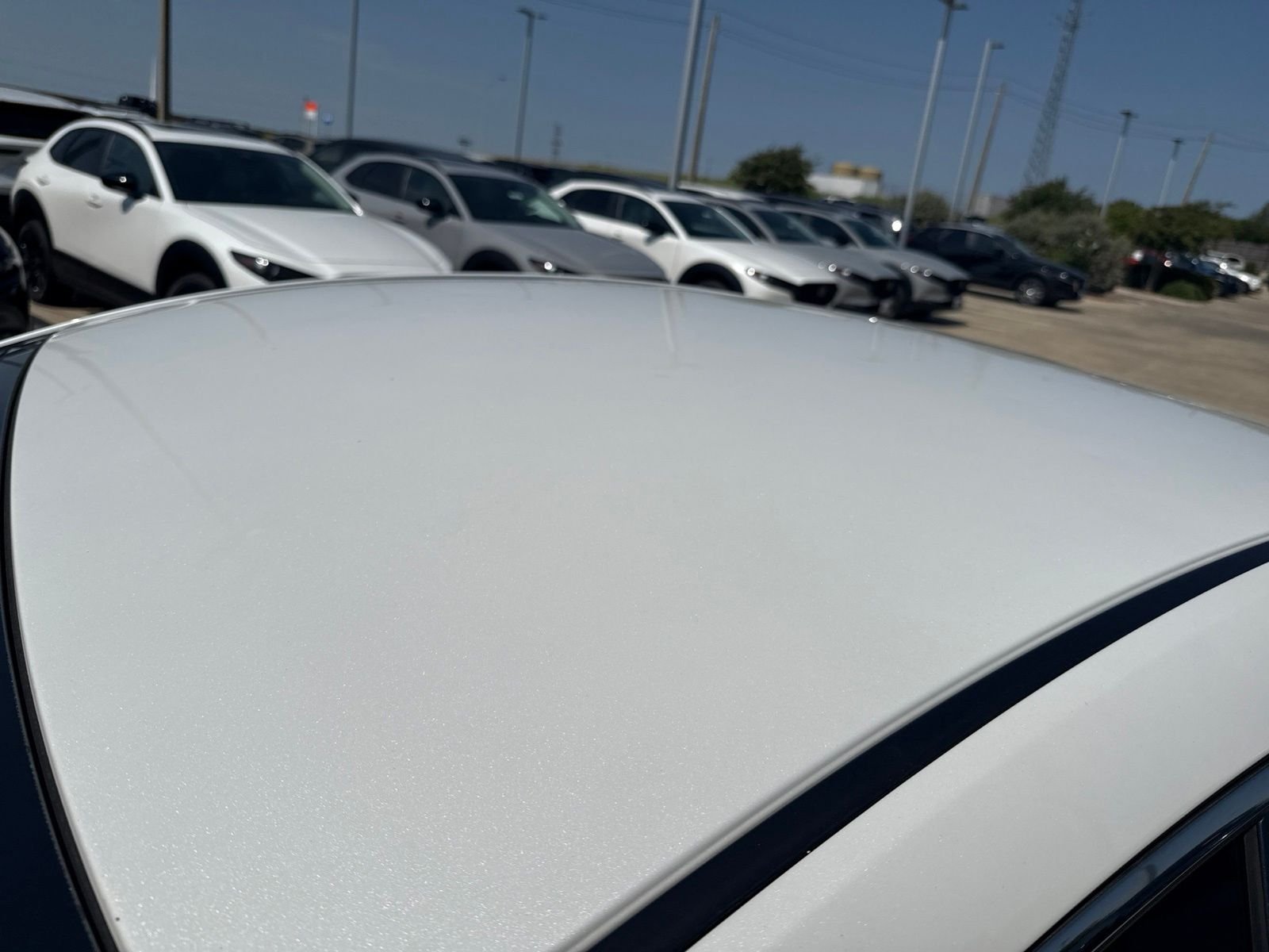 Used 2020 Snowflake White Pearl Mica Mazda Select image 9