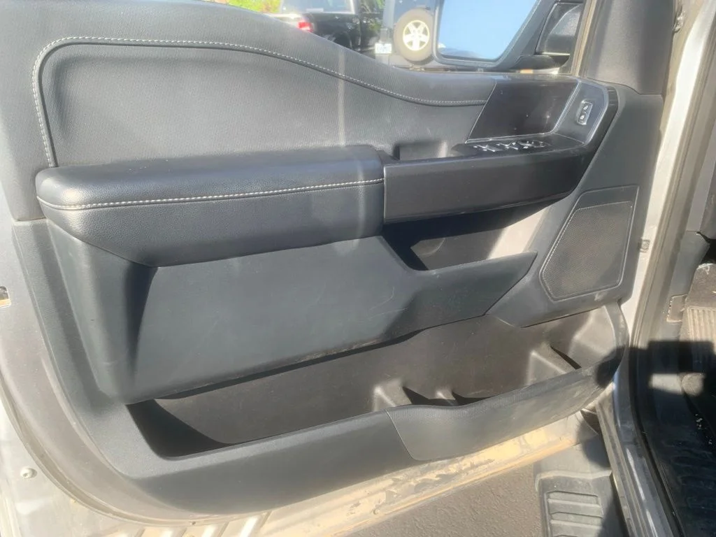 Used 2023 Silver Metallic Ford XLT image 10