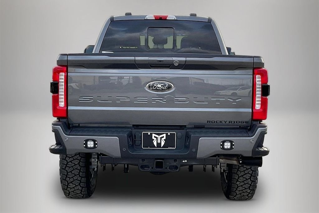 New 2026 Ford Super Duty F-250 Lariat 4D Crew Cab