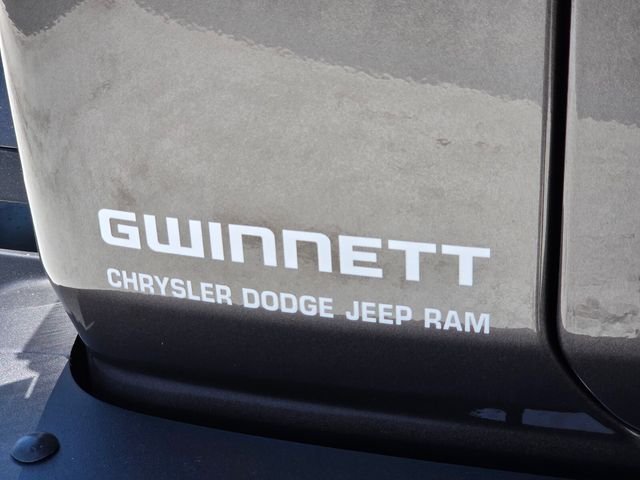 New 2026 Granite Crystal Metallic Clear-Coat Exterior Paint Jeep Rubicon X image 29