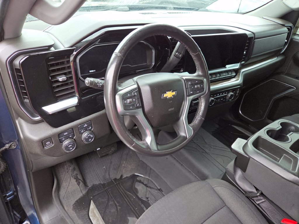 Used 2022 Blue Chevrolet LT image 18