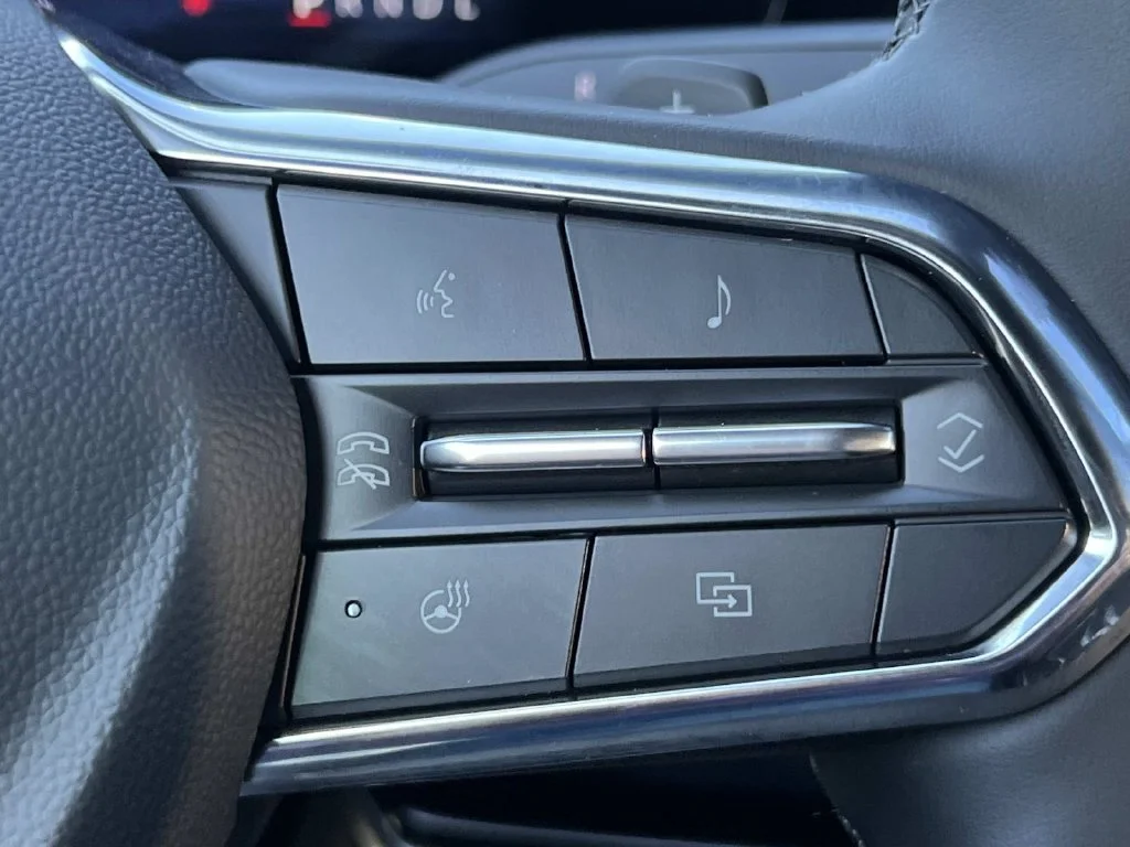 New 2027 Lakeshore Blue Metallic Chevrolet LT image 23