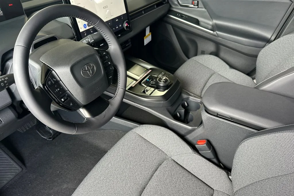 New 2026 Heavy Metal <sup>1</sup> Toyota  XLE image 10