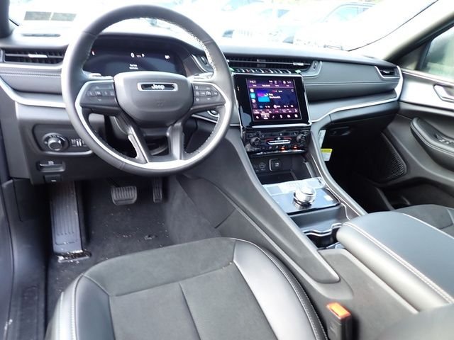 2025 Jeep Grand Cherokee Altitude - Photo 13