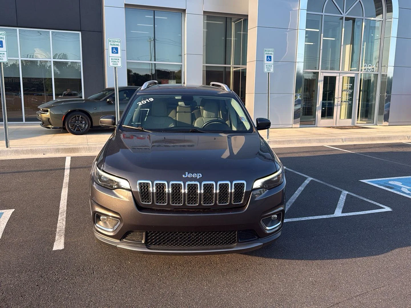 Used 2019 Granite Crystal Metallic Clearcoat Jeep Limited image 3