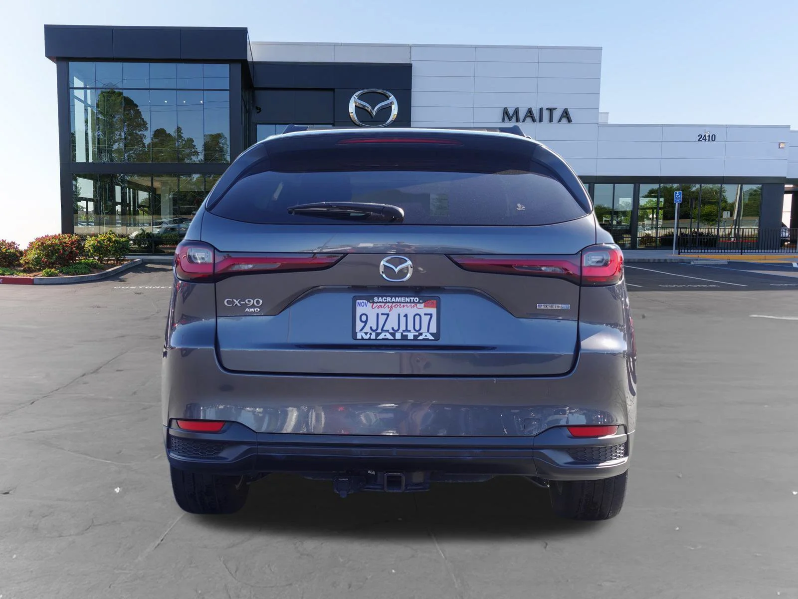 Certified Used 2024 Machine Gray Metallic Mazda Preferred image 5