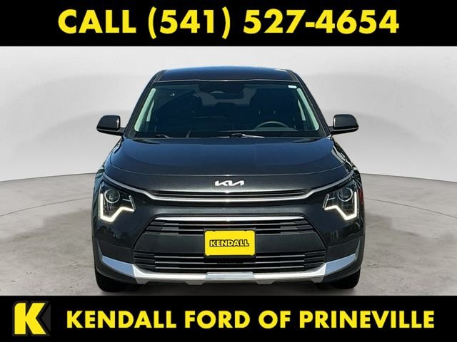 Used 2023 Gray Kia LX image 8