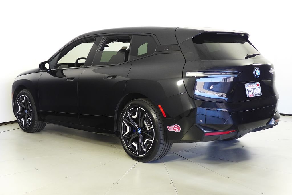 Certified Used 2024 Black Sapphire Metallic BMW xDrive50 image 8
