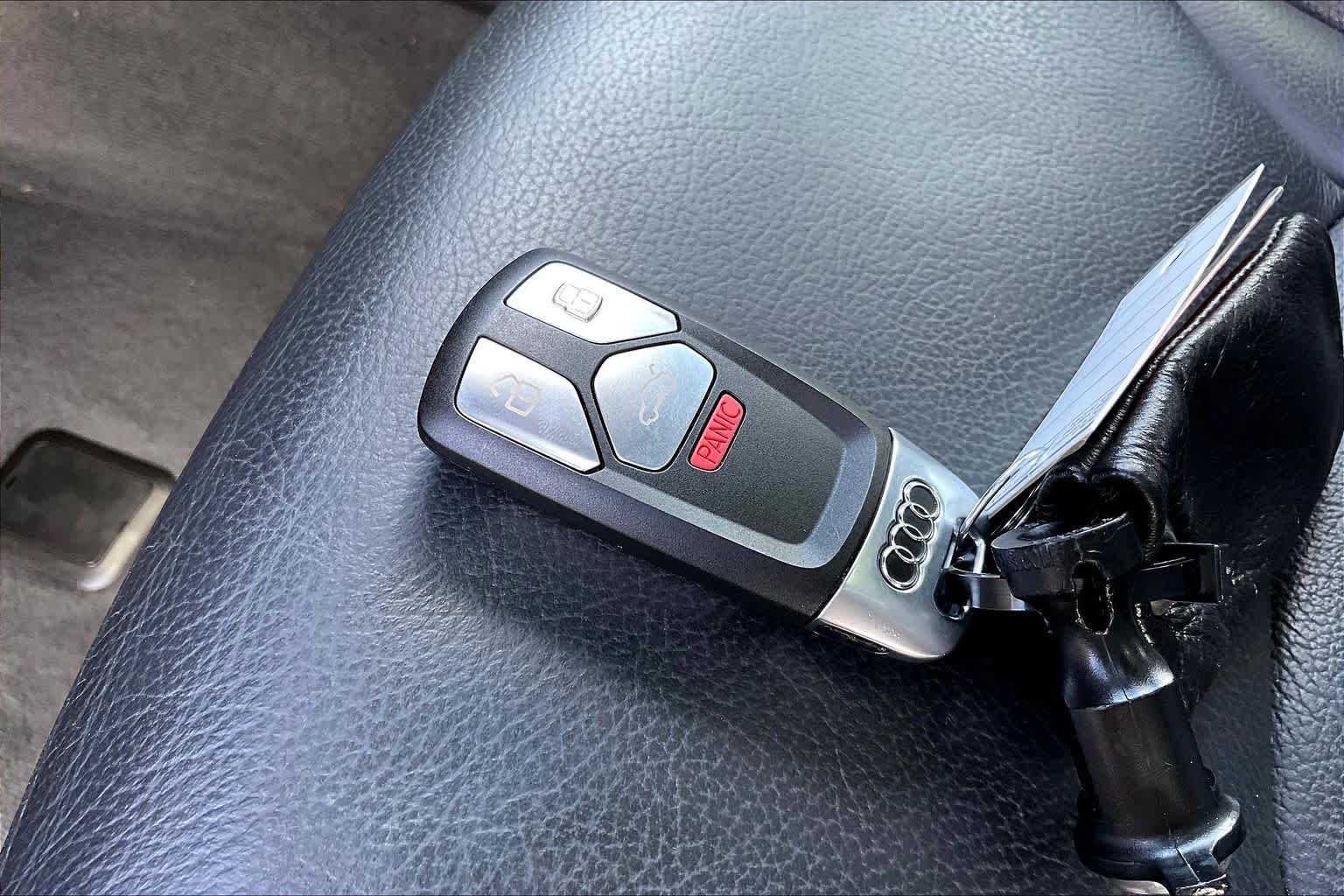 Used 2018 Florett Silver Metallic Audi Premium Plus image 14