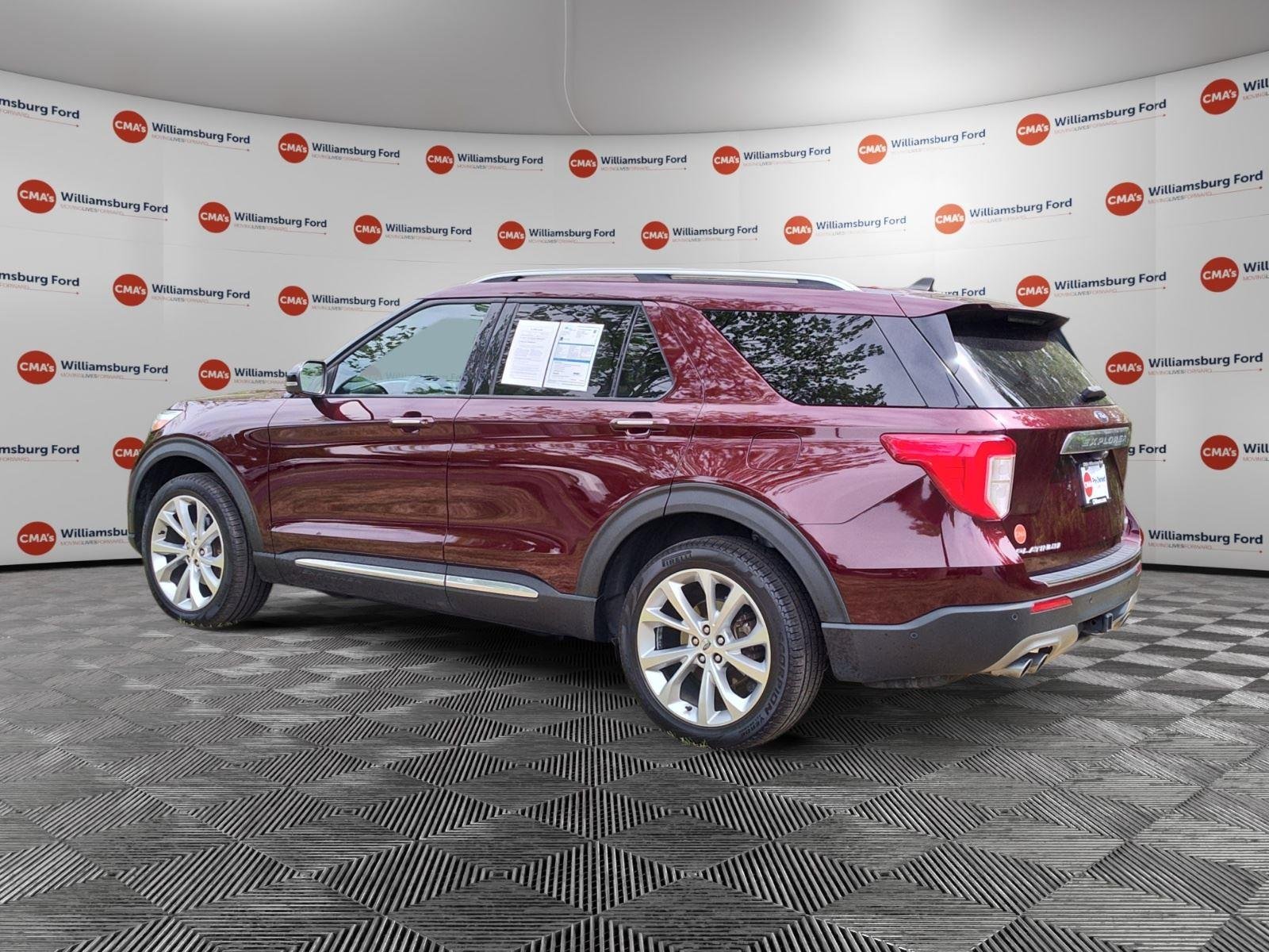 Used 2022 Burgundy Velvet Metallic Tinted Clearcoat Ford Platinum image 3