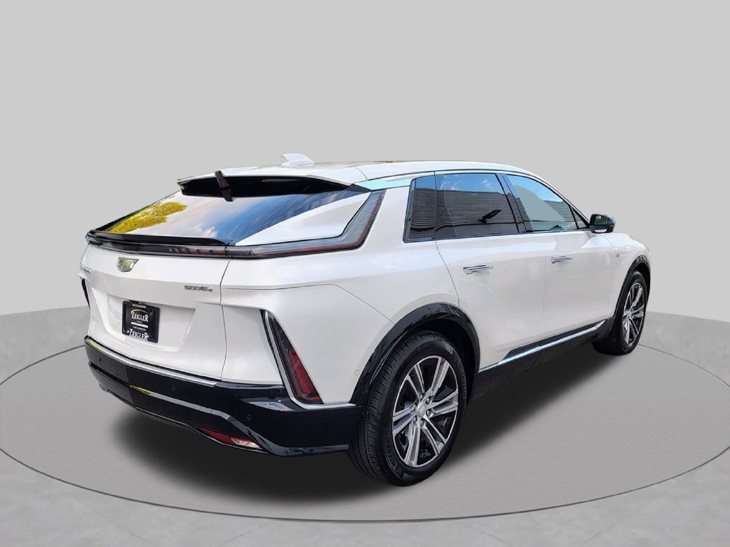 Used 2024 Crystal White Tricoat Cadillac Luxury 1 image 9