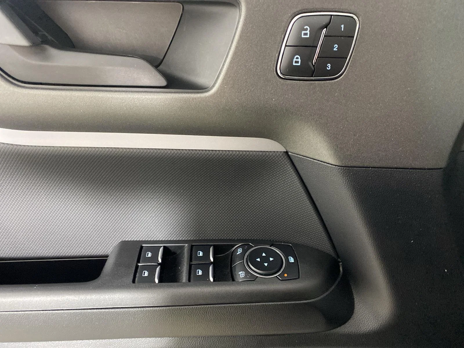 Used 2025 Carbonized Gray Ford Outer Banks image 15