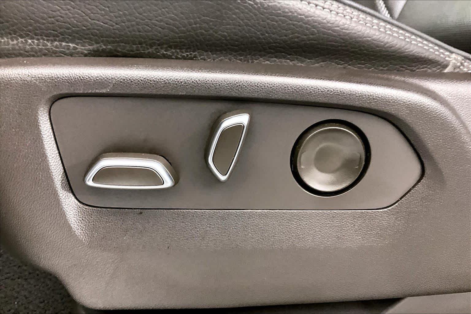 2022 GMC Yukon XL Denali - Photo 33