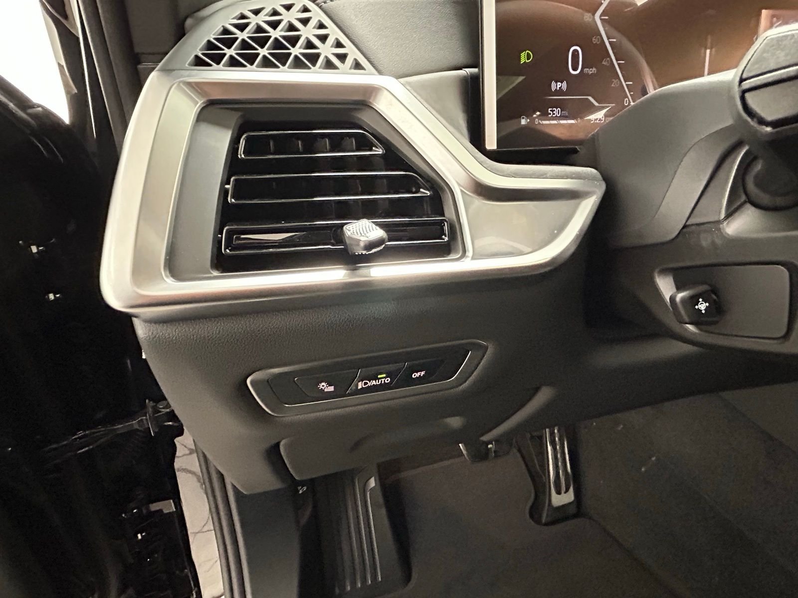 New 2026 0490 BMW xDrive40i image 26
