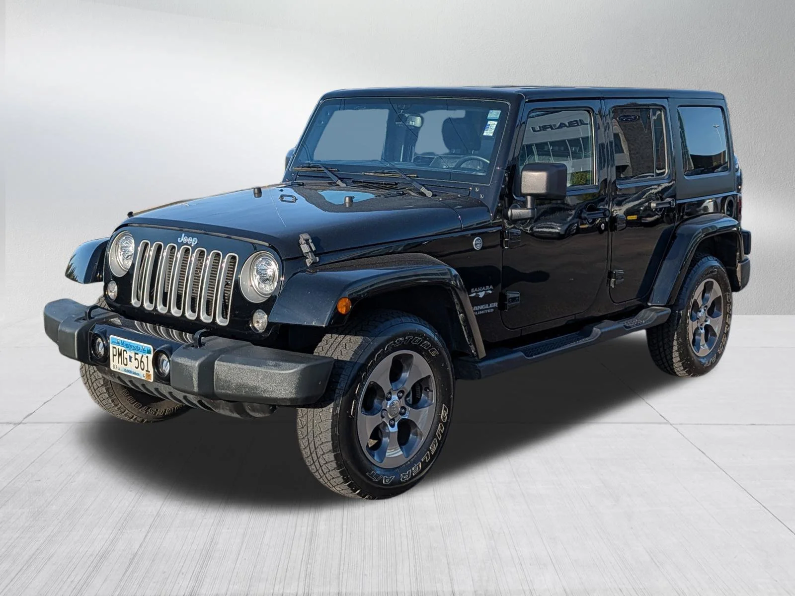 Used 2017 Black Clearcoat Jeep Sahara image 3