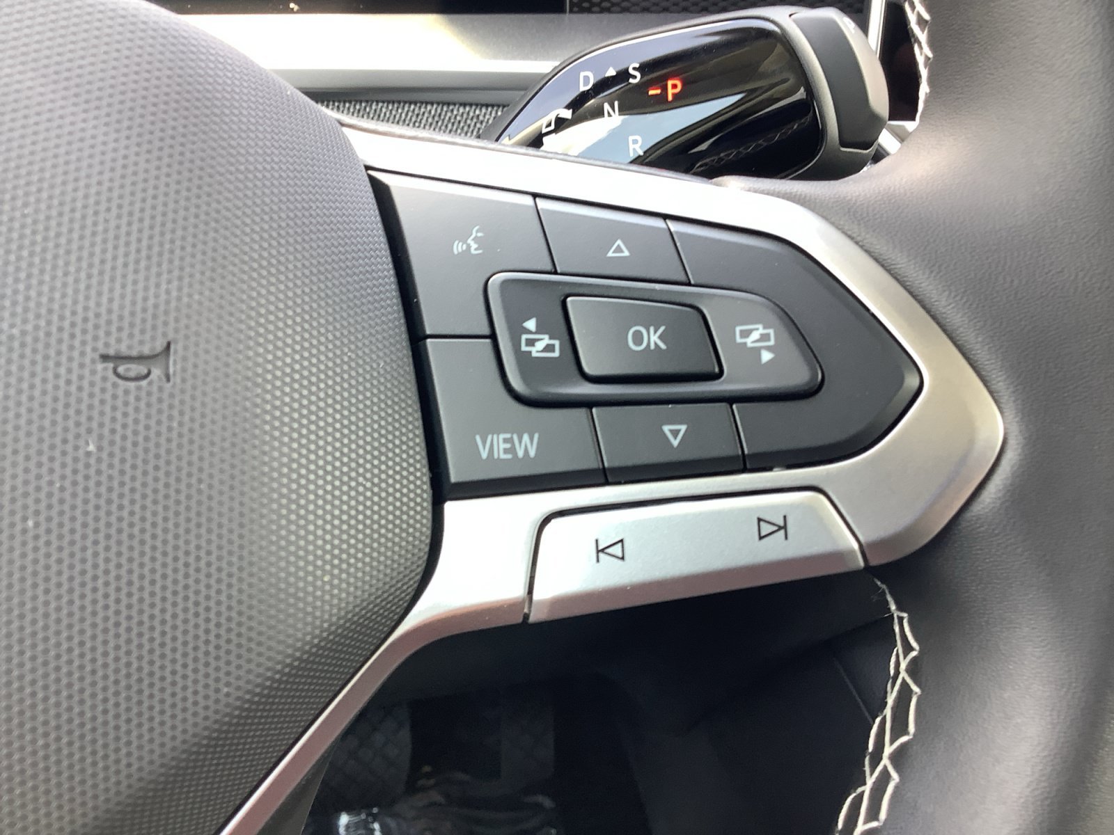 New 2026 Pure White Volkswagen S image 24