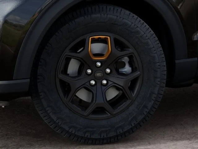 New 2027 Agate Black Metallic Ford Tremor® image 19