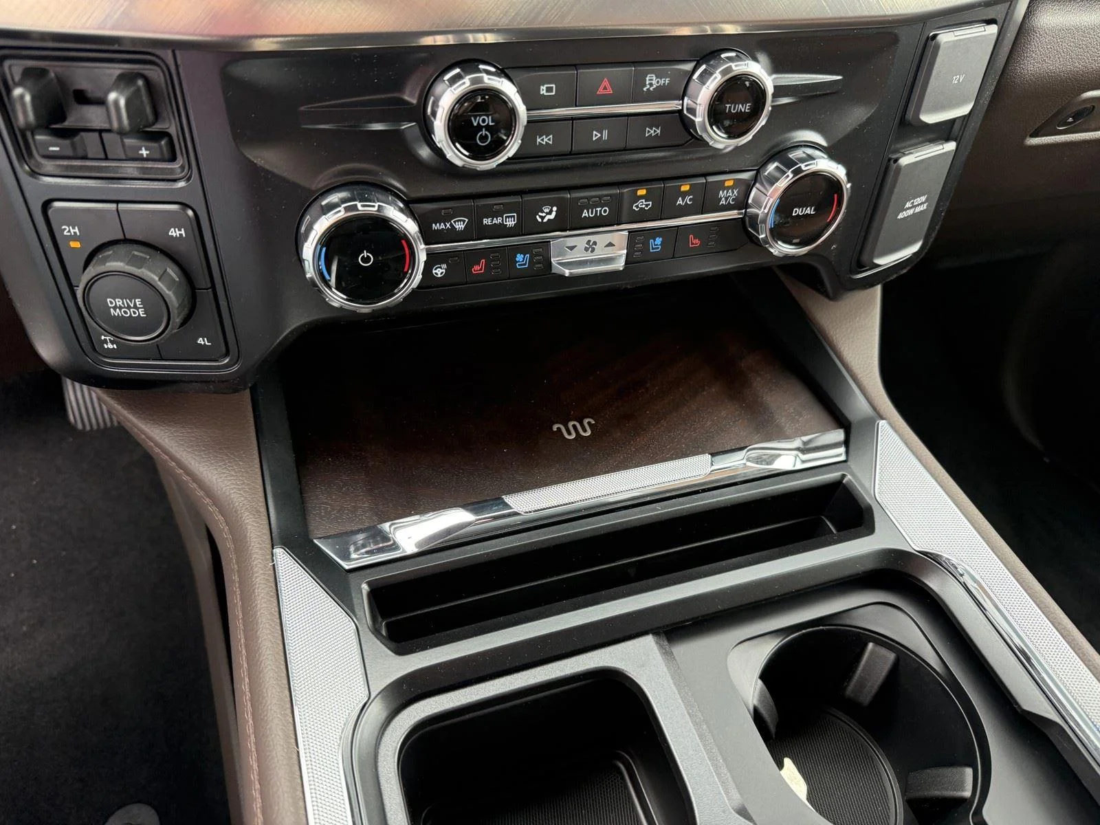 New 2026 Glacier Gray Metallic Tri-Coat Ford F-250® King Ranch® image 22