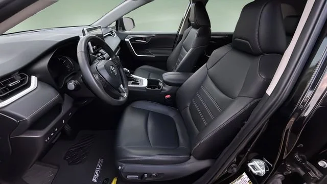 Used 2024 Black Toyota XLE Premium image 20