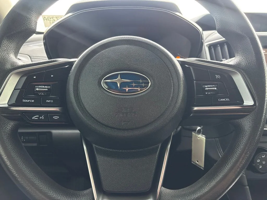 Used 2018 Silver Subaru 2.0i image 21