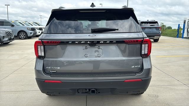 New 2026 Carbonized Gray Metallic Ford Active image 13