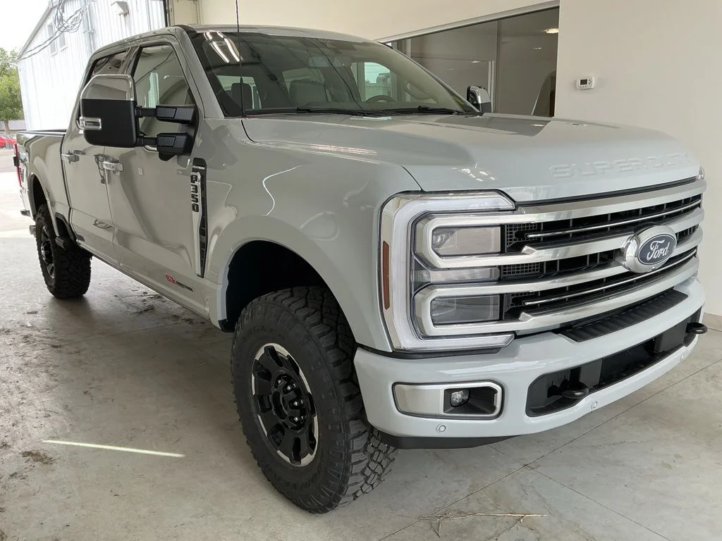 2026 Ford F-350 Platinum 4x4 Crew Cab 6-3/4' Box SRW's photo