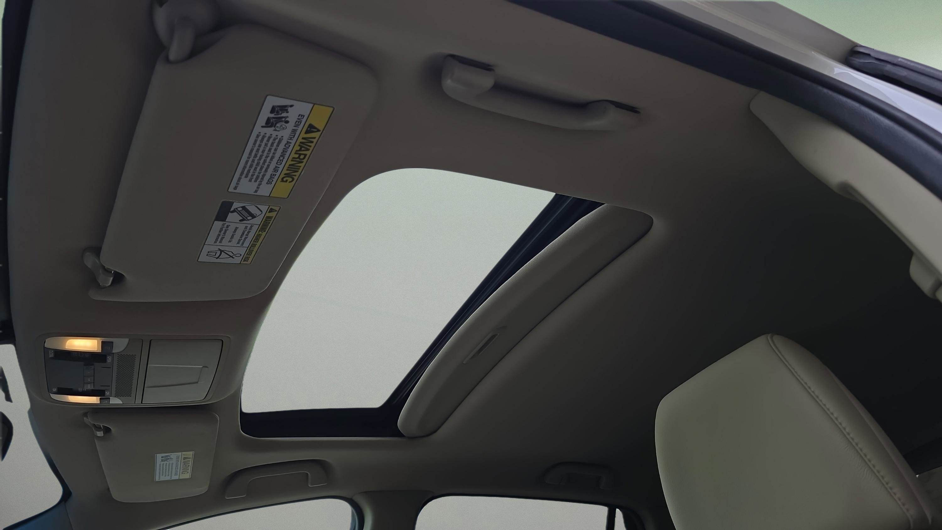 Used 2014 White Acura AWD image 14