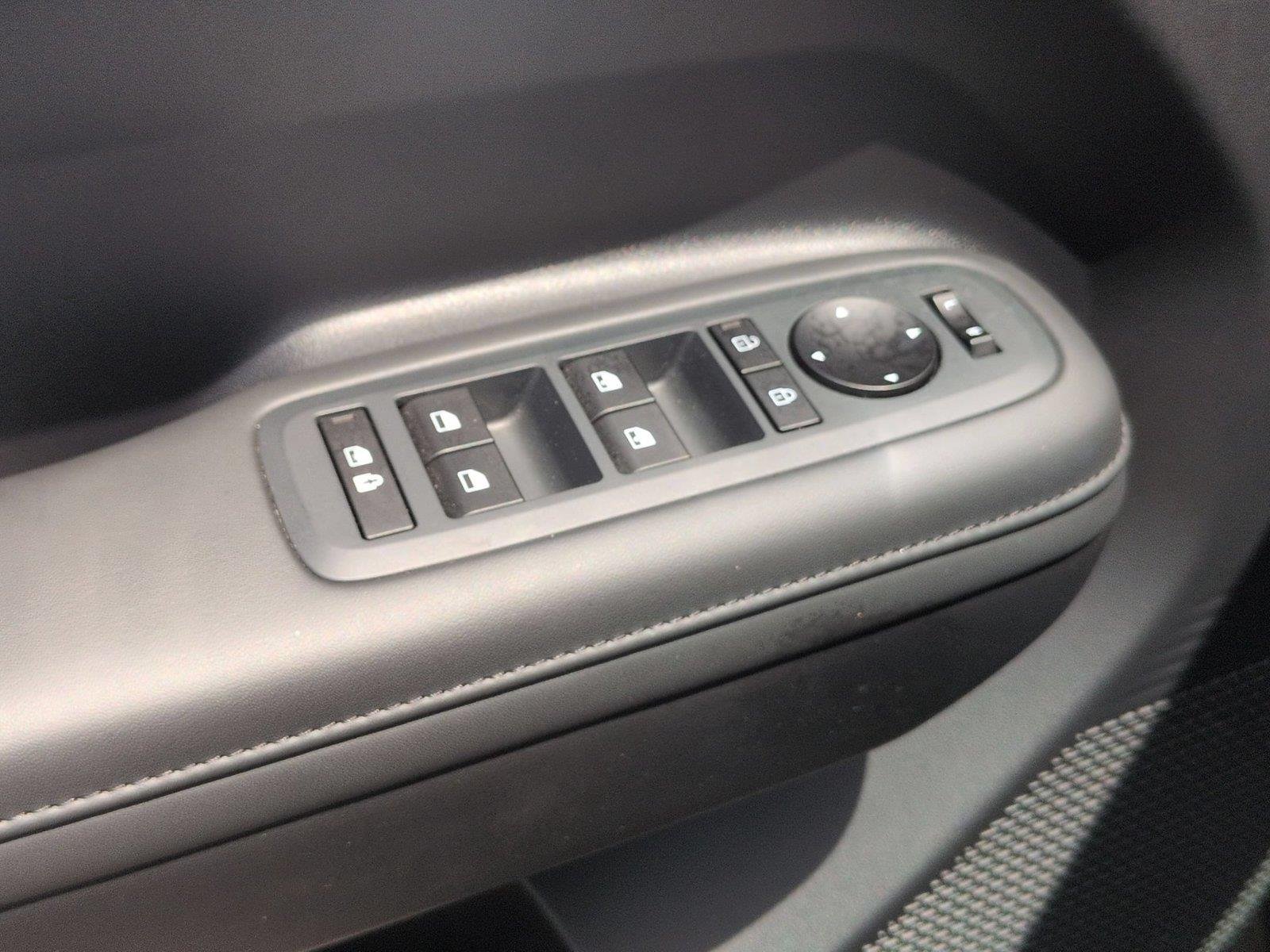 Used 2026 Phantom Black Hyundai SEL image 16