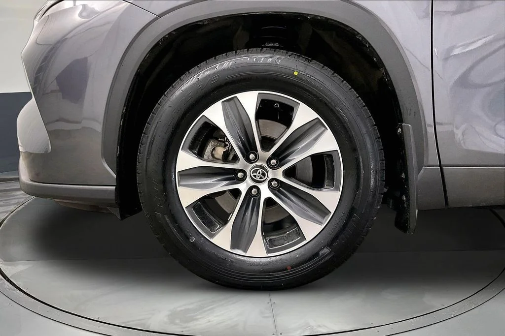 Used 2023 Gray Toyota XLE image 12