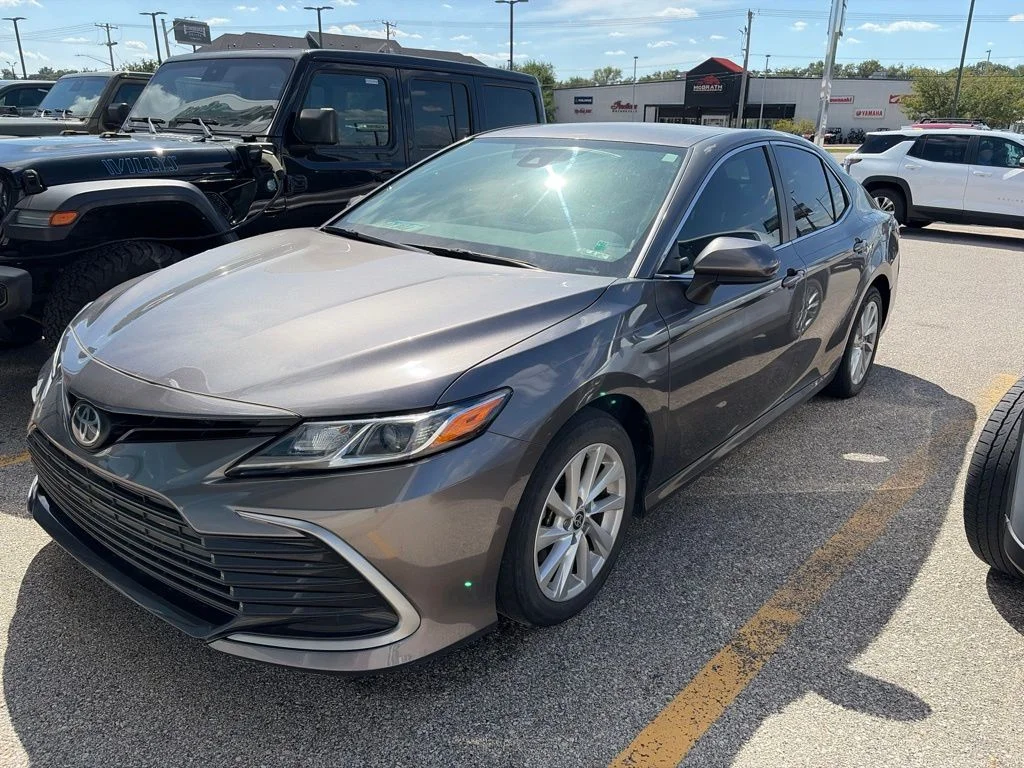 Used 2021 Gray Toyota LE image 5