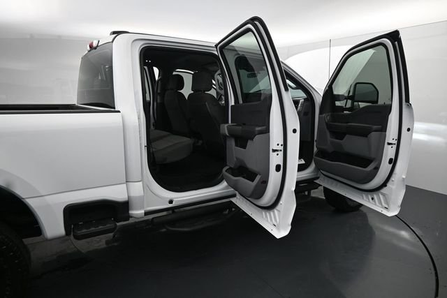 Used 2026 White Ford XL image 12