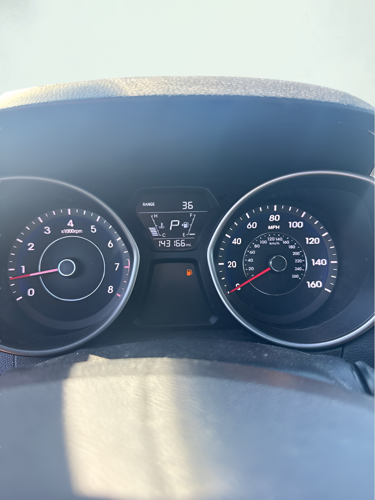 2015 Hyundai Elantra Limited - Photo 9