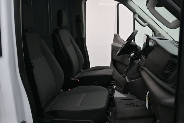 New 2026 Oxford White Ford Cargo Van image 27