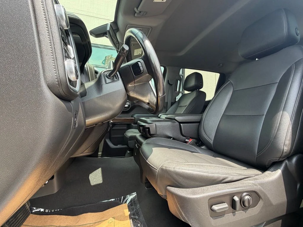 Used 2021 White GMC SLT image 9