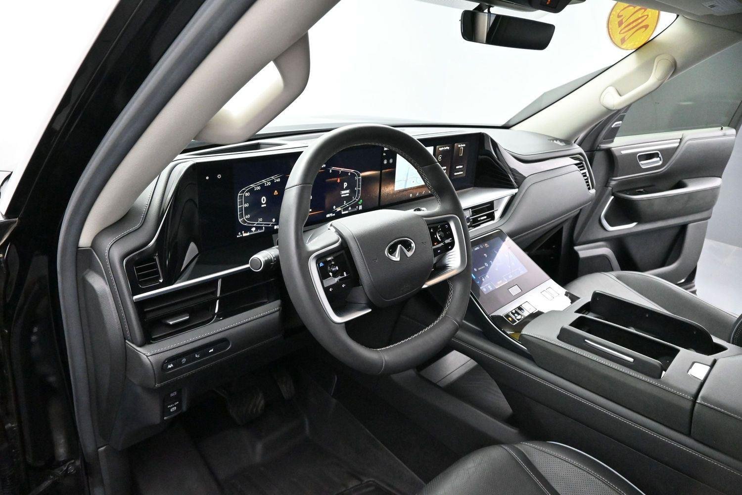 Used 2025 Black Obsidian INFINITI LUXE image 12