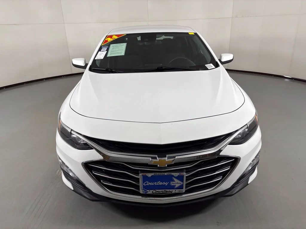 Used 2024 White Chevrolet LT image 3