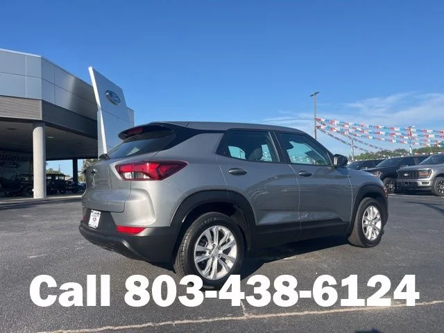 Used 2023 Gray Chevrolet LS image 3