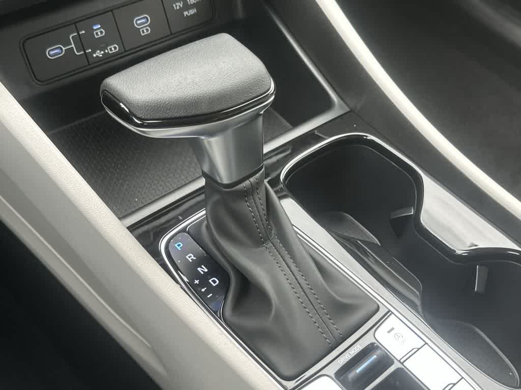 New 2026 Hampton Gray Hyundai SE image 28