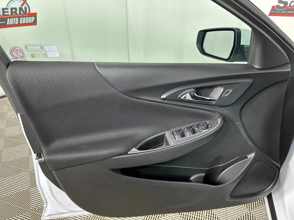 Used 2023 White Chevrolet LT image 11