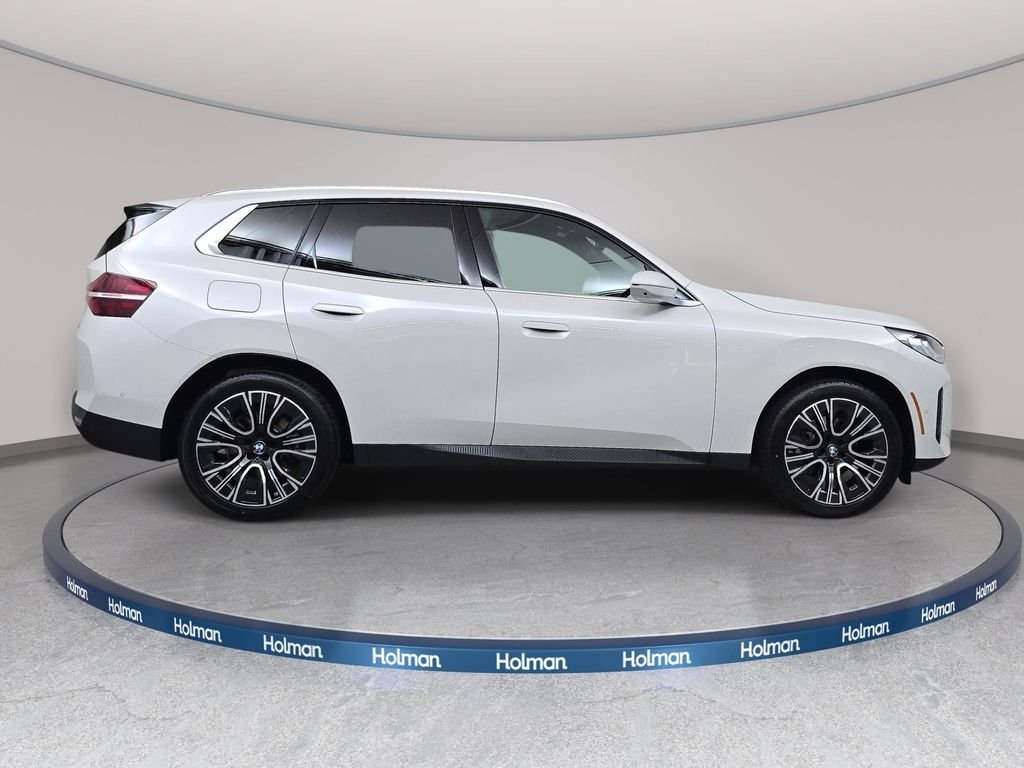 New 2026 Mineral White Metallic BMW 30 xDrive image 4