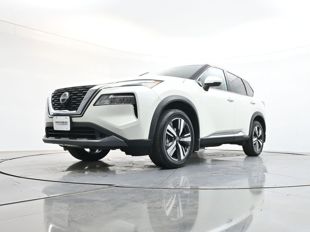 Used 2023 Pearl White Nissan SL image 34