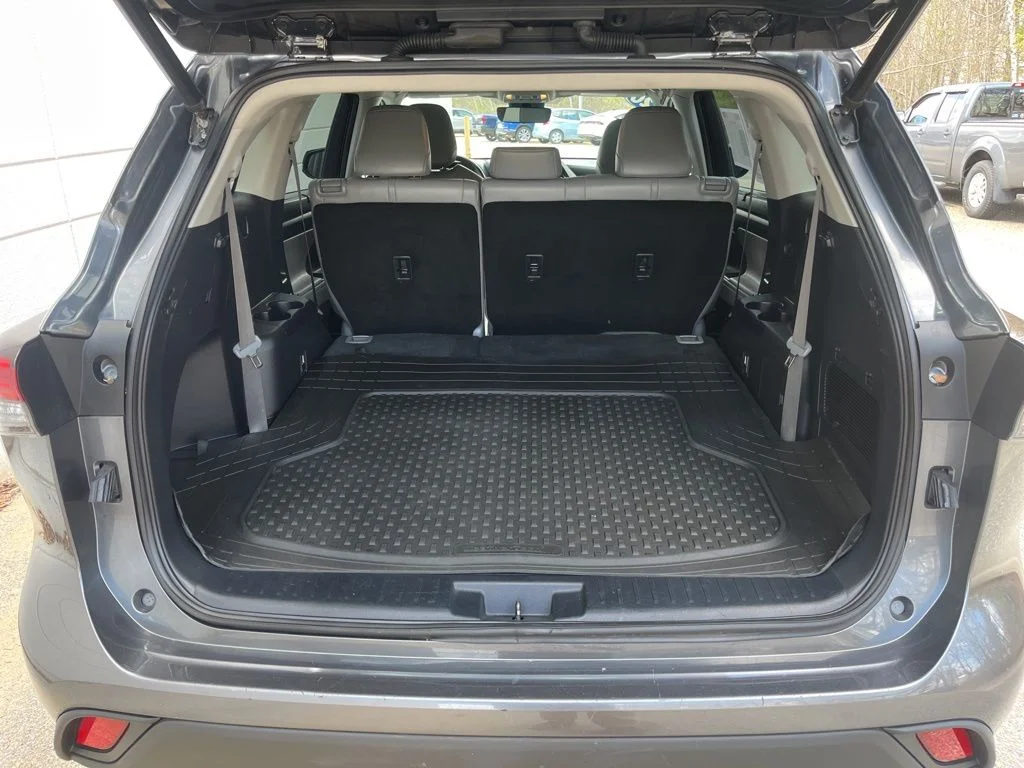 2020 Toyota Highlander XLE - Photo 8
