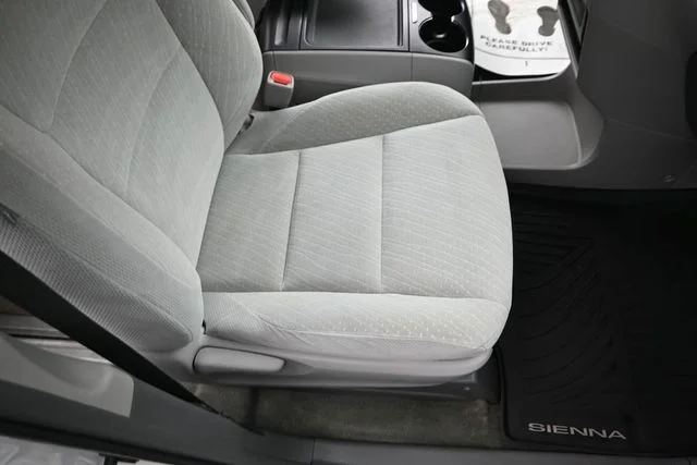 Certified Used 2018 Super White Toyota LE image 30