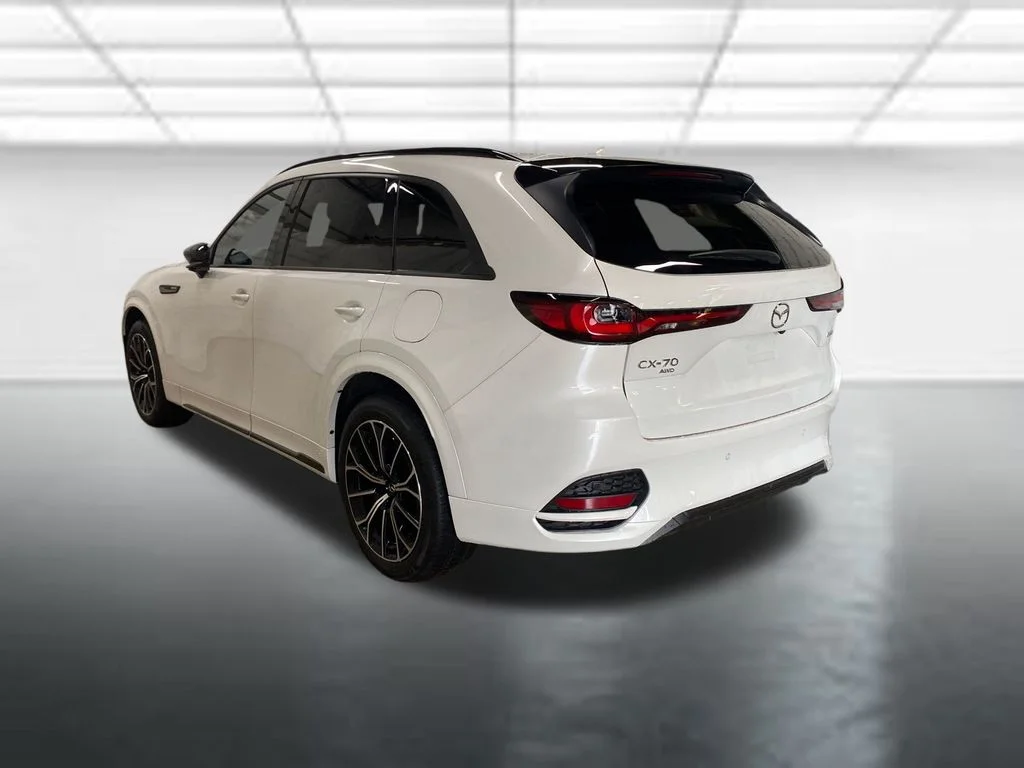 Used 2025 White Mazda 3.3 Turbo S Premium Plus image 5