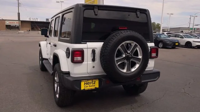 Used 2019 White Jeep Unlimited Sahara image 8